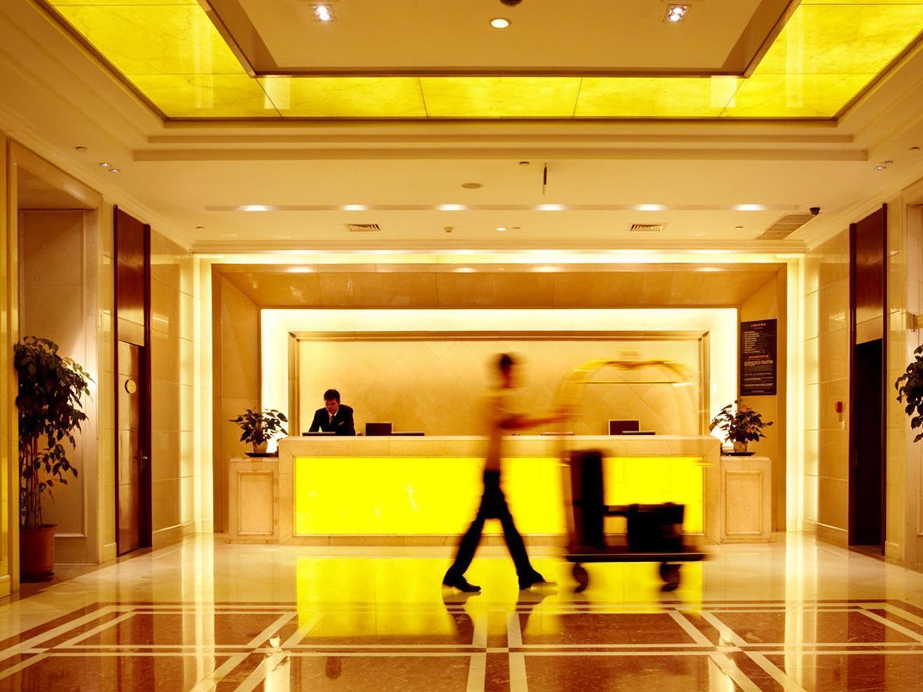 Shenyang Rich Gate Hotel Экстерьер фото